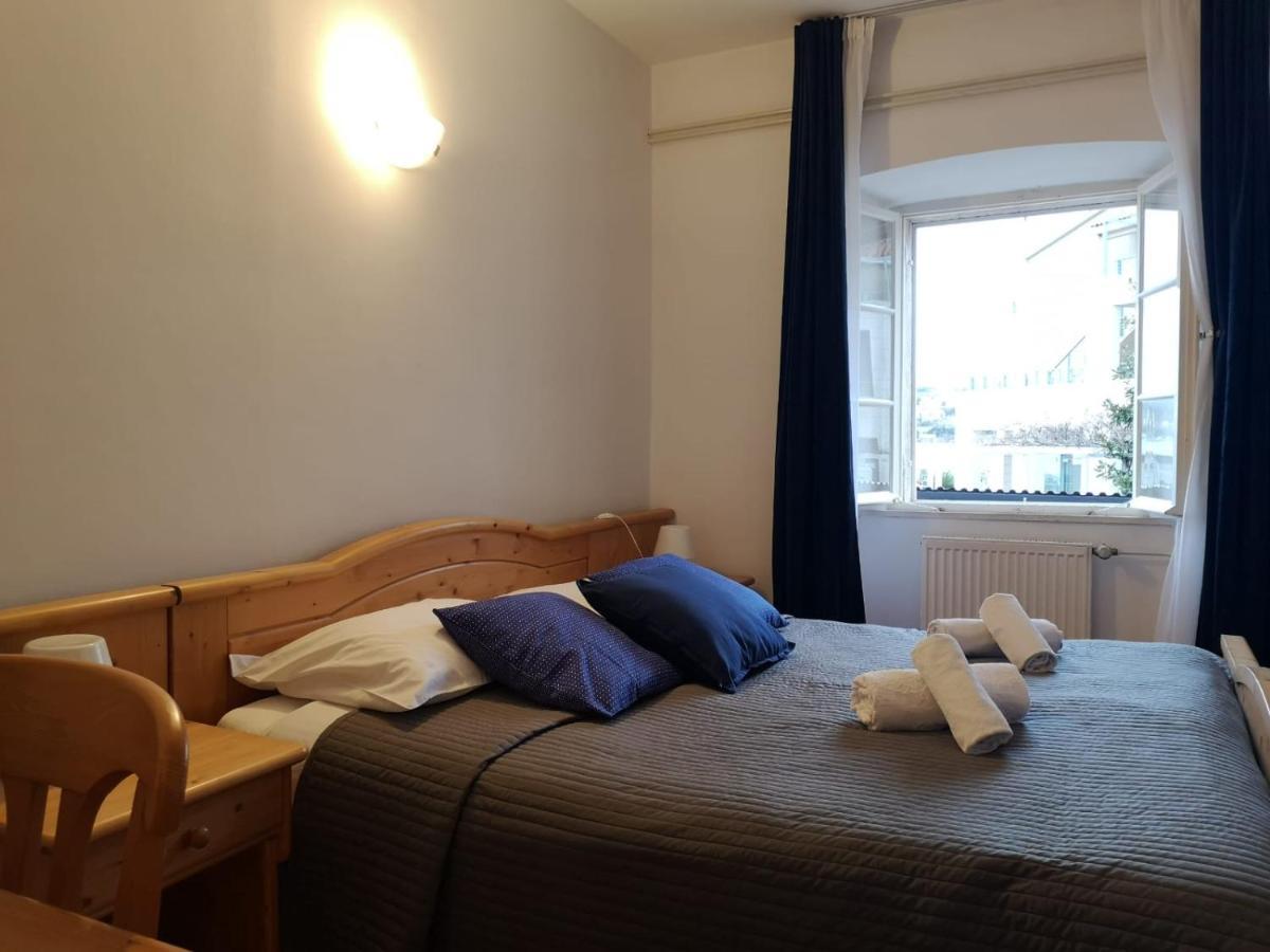 Guest House Kolarin Слано Номер фото