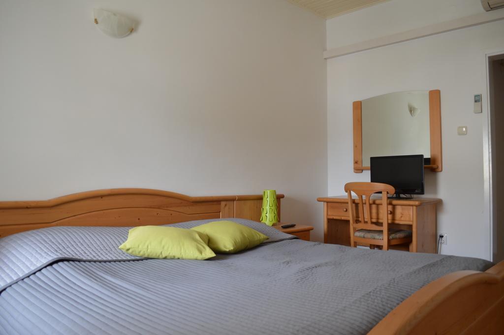 Guest House Kolarin Слано Номер фото